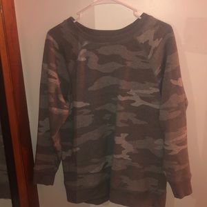American Eagle Camo Crewneck